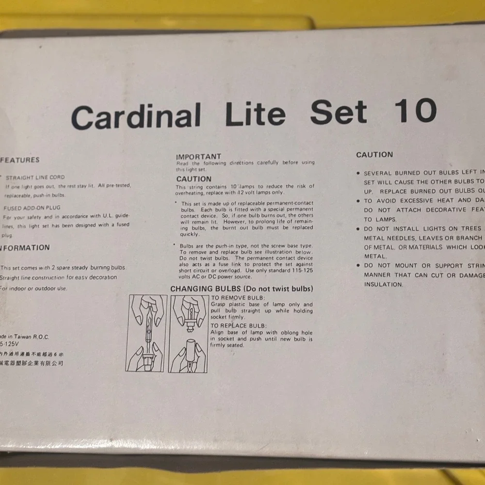Vtg Christmas Cardinal String Lights 10 blowmolds & lights new old stock in box